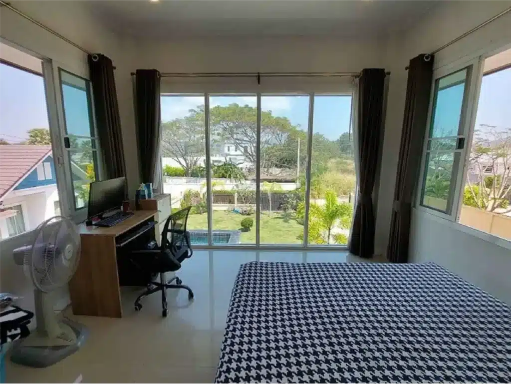 For Sale!! 2 storey house, located only 5 mins away from Black รูปที่ 11