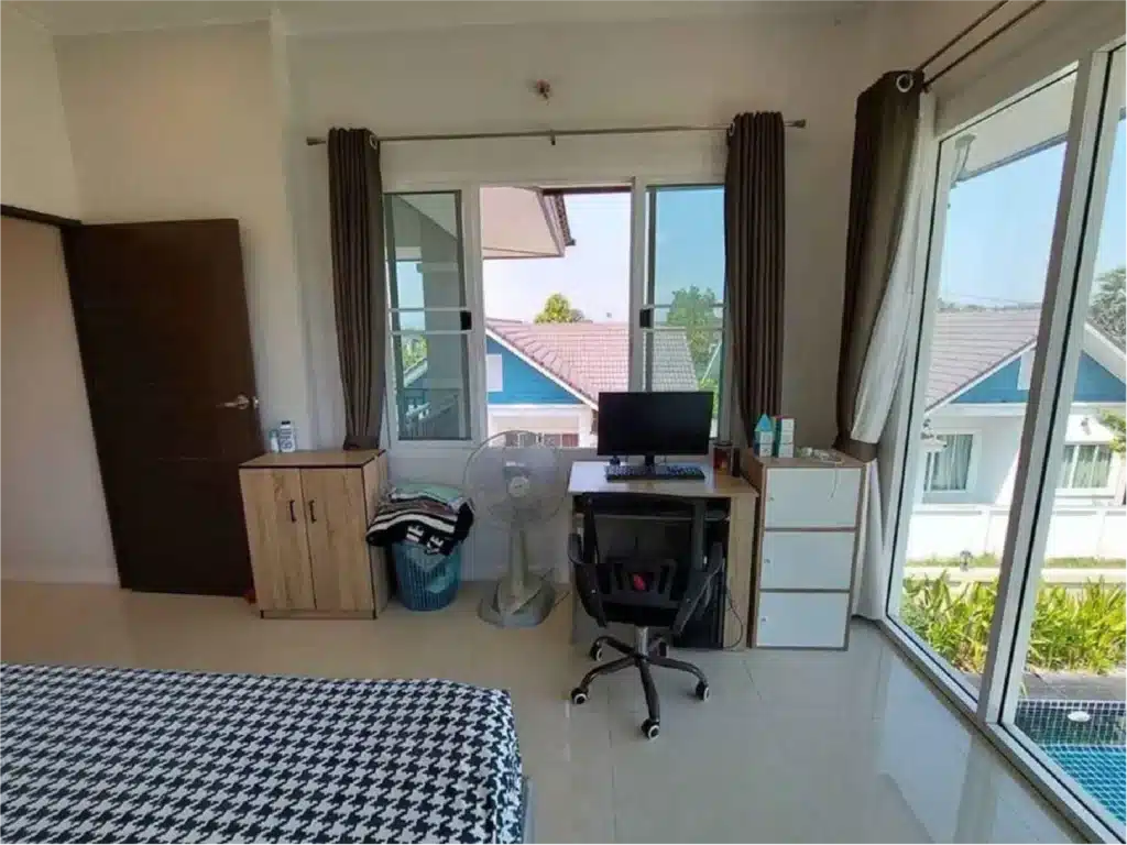 For Sale!! 2 storey house, located only 5 mins away from Black รูปที่ 13