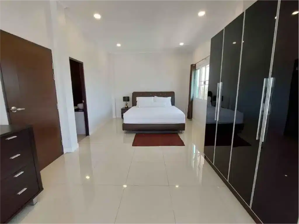 For Sale!! 2 storey house, located only 5 mins away from Black รูปที่ 18