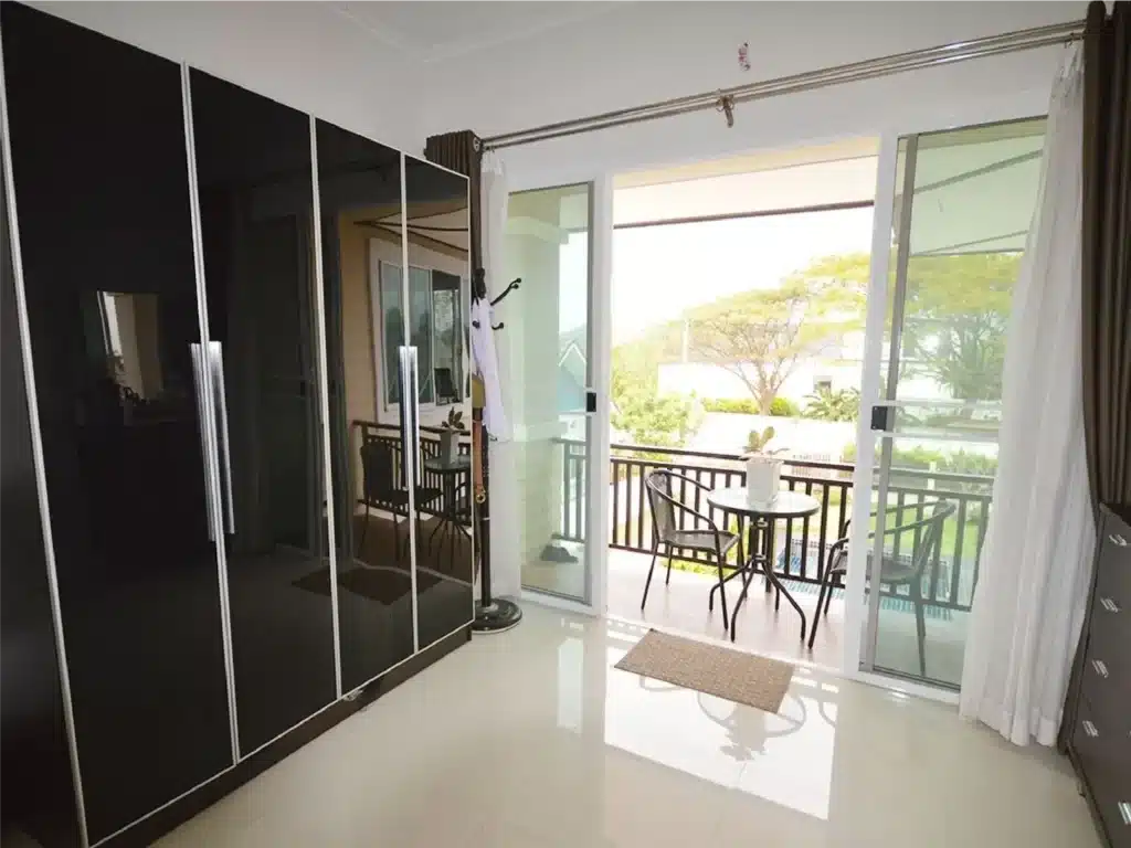 For Sale!! 2 storey house, located only 5 mins away from Black รูปที่ 29