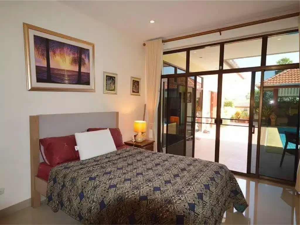3 Years Old Villa in Pak Nam Pran , Worth the price! รูปที่ 4