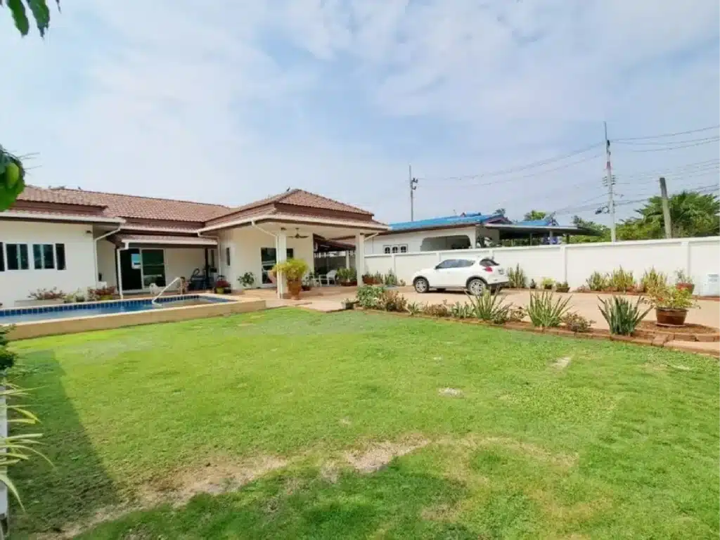 Great condition Pool Villa – only few years old, located Huahin 70 รูปที่ 1