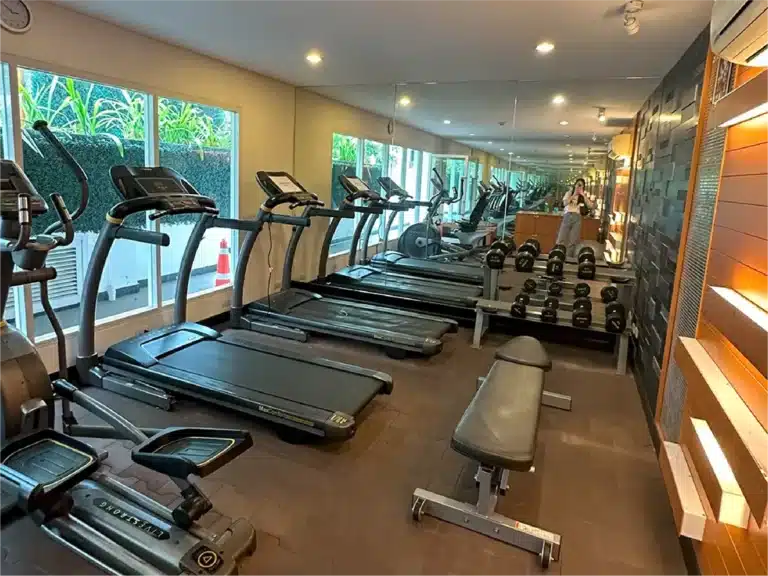 Voque condominium sukhumvit 16 รูปที่ 2