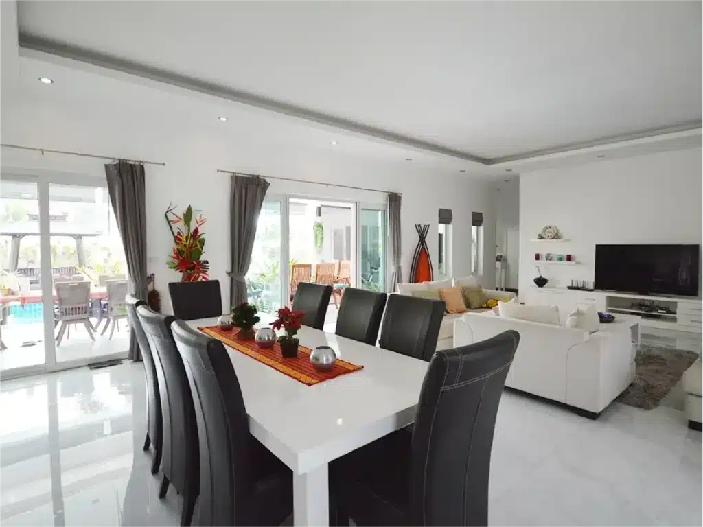 Modern Villa with 5 bedrooms close by Palm Hill Golf course- Huahin soi 6 รูปที่ 7
