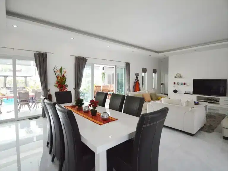 Modern Villa with 5 bedrooms close by Palm Hill Golf course- Huahin soi 6 รูปที่ 7