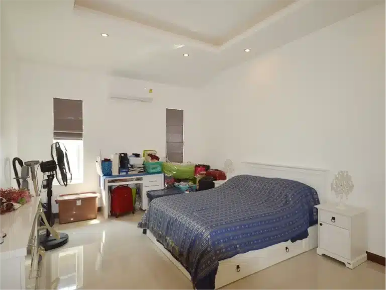 Modern Villa with 5 bedrooms close by Palm Hill Golf course- Huahin soi 6 รูปที่ 13