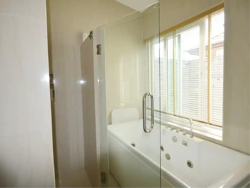 Modern Villa with 5 bedrooms close by Palm Hill Golf course- Huahin soi 6 รูปที่ 20