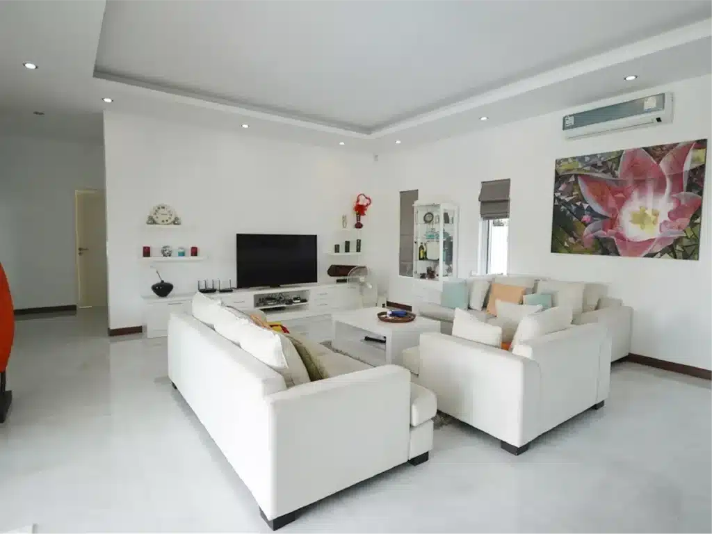 Modern Villa with 5 bedrooms close by Palm Hill Golf course- Huahin soi 6 รูปที่ 23
