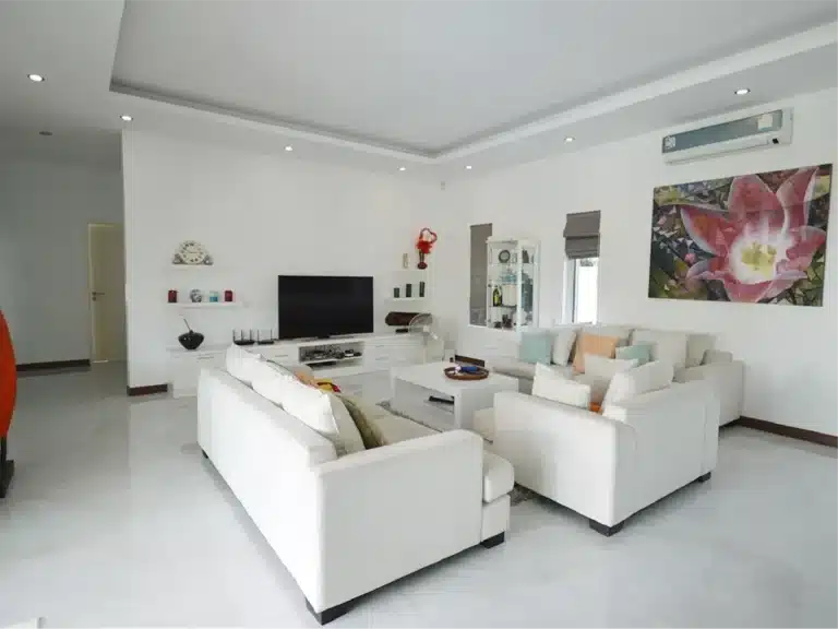 Modern Villa with 5 bedrooms close by Palm Hill Golf course- Huahin soi 6 รูปที่ 23