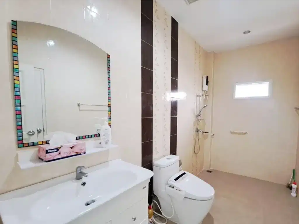 House with Solar system installed for sale – Huahin 88, Nearby Immigration รูปที่ 4