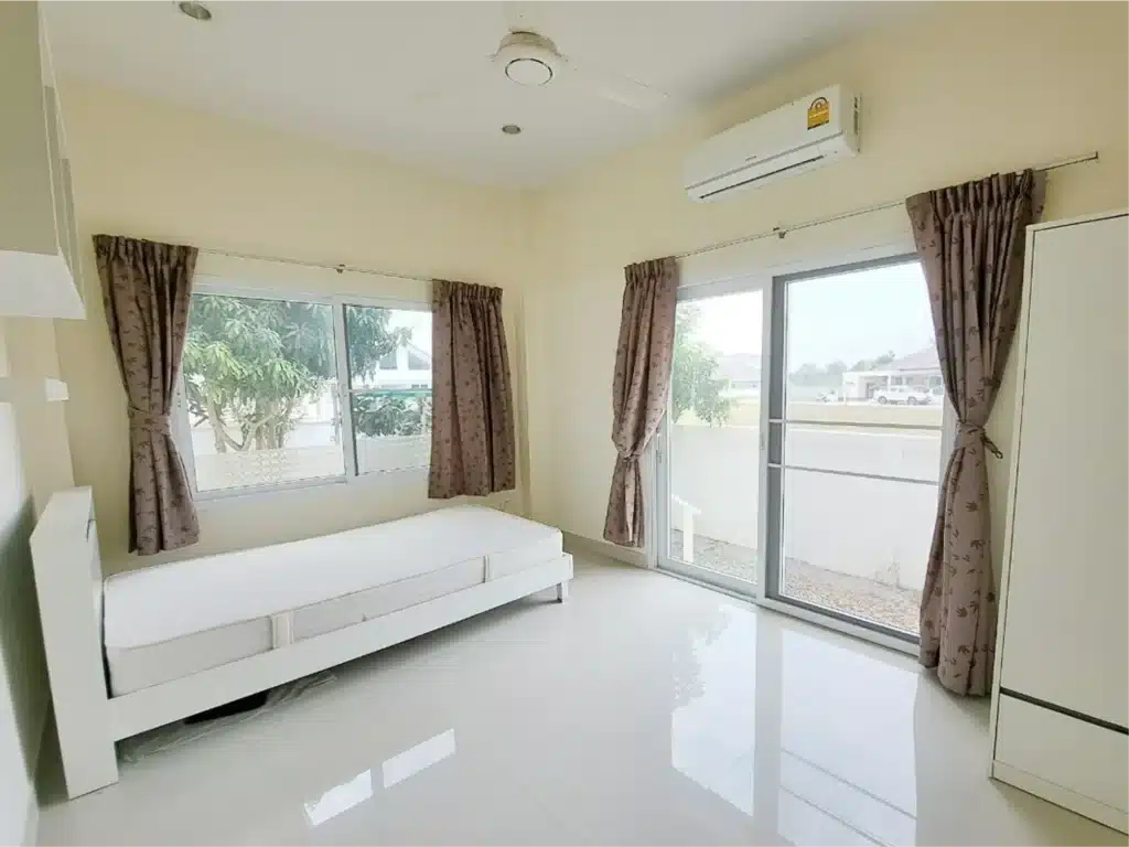 House with Solar system installed for sale – Huahin 88, Nearby Immigration รูปที่ 7
