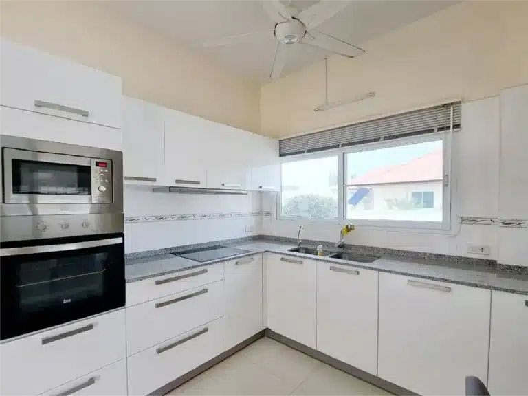 House with Solar system installed for sale – Huahin 88, Nearby Immigration รูปที่ 11