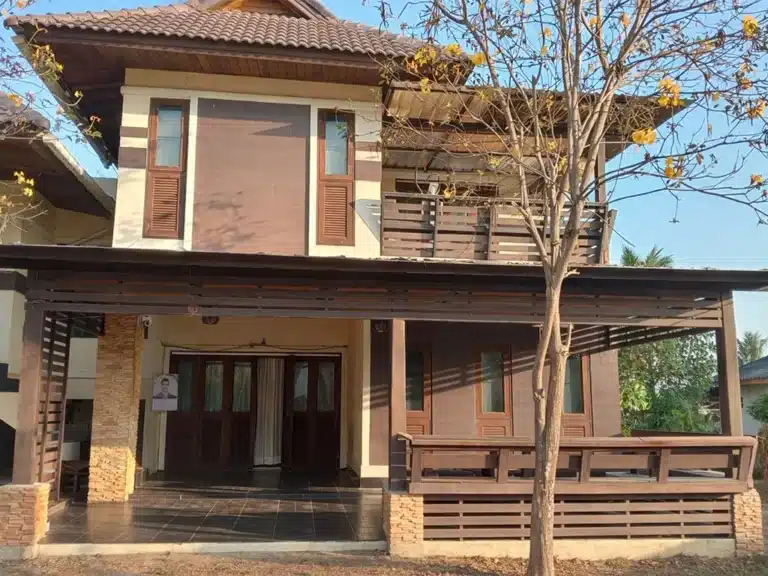 บ้านเดี่ยว 2 ชั้น พร้อมที่ดิน เมืองพะเยา พะเยา รูปที่ 2